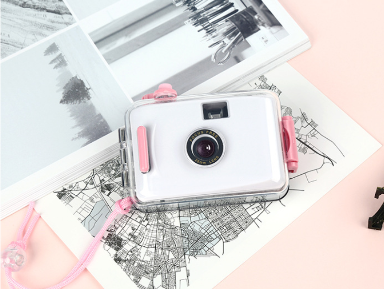 High-definition dual-camera cute digital camera for students on campus, can take photos and upload to mobile phone.