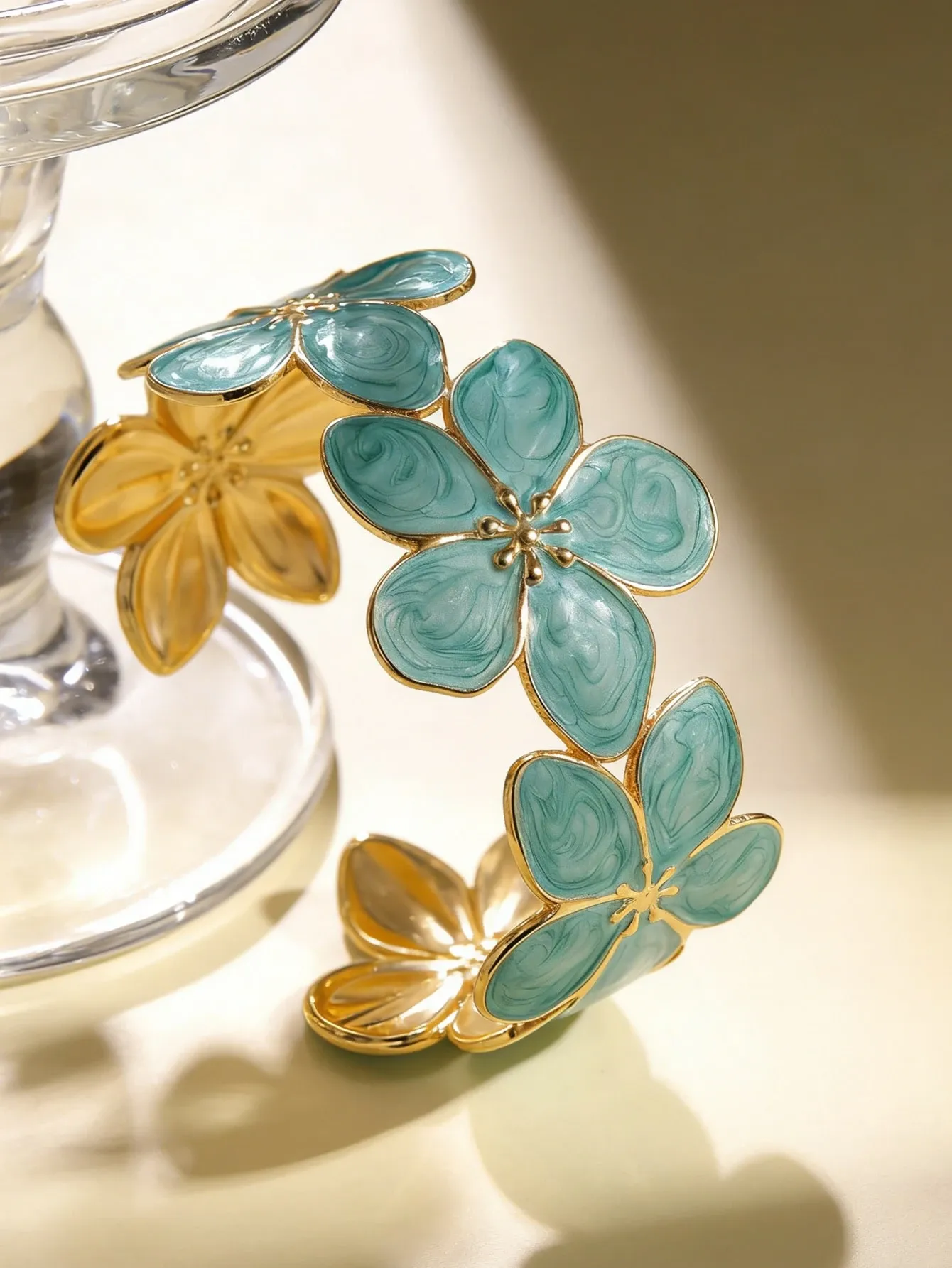 1pc Romantic Colorful Enamel Flower Shaped Stainless Steel Bangle Bracelet