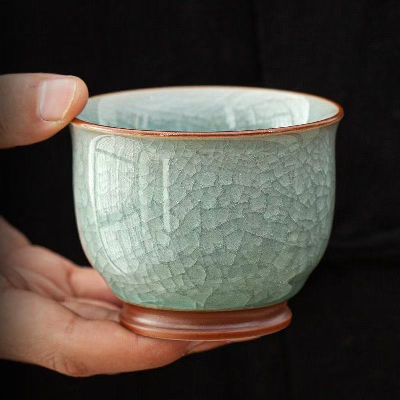 Authentic Ru Kiln Craftsmanship Classic Ru kiln ceramic with elegant glaze, inheriting traditional Chinese ceramic art.