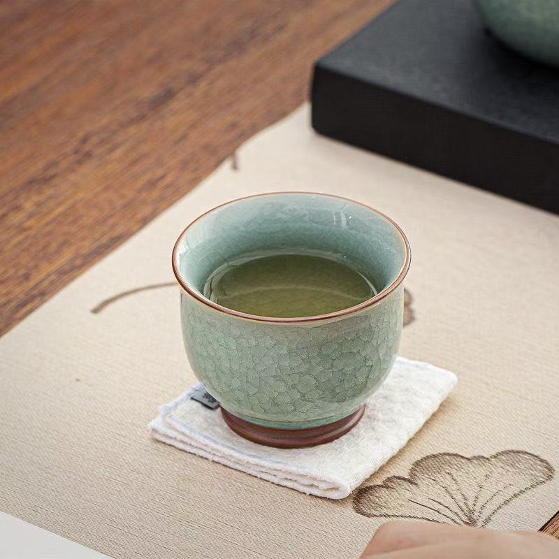 Authentic Ru Kiln Craftsmanship Classic Ru kiln ceramic with elegant glaze, inheriting traditional Chinese ceramic art.